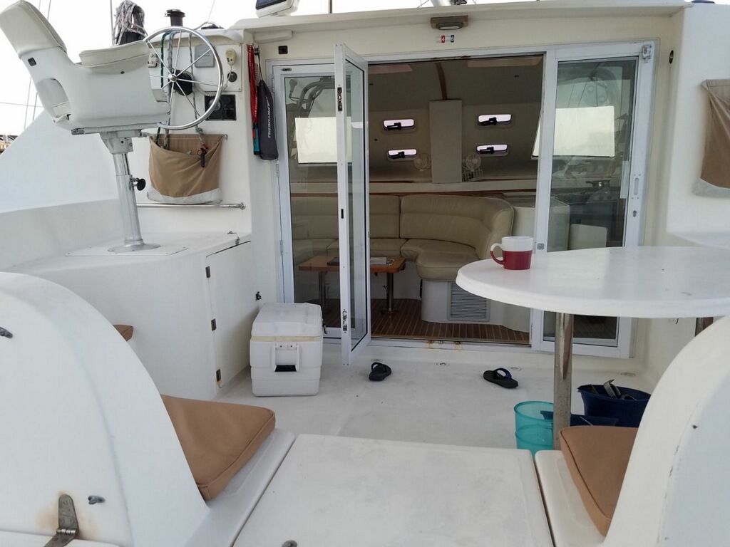 Miami sailing charters on catamaran